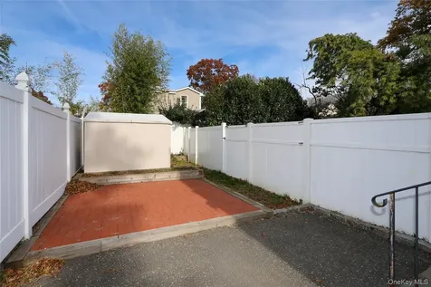 83 Lexington Avenue Westbury NY 11590