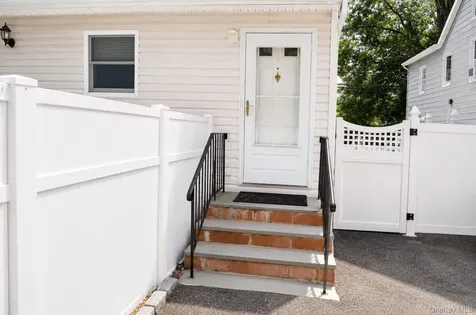 83 Lexington Avenue Westbury NY 11590