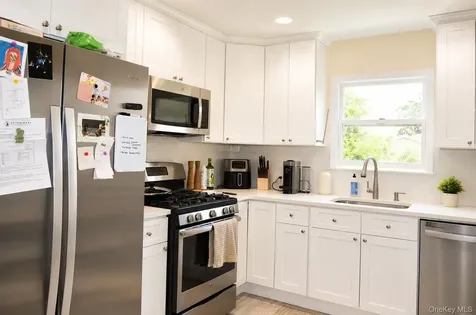 83 Lexington Avenue Westbury NY 11590