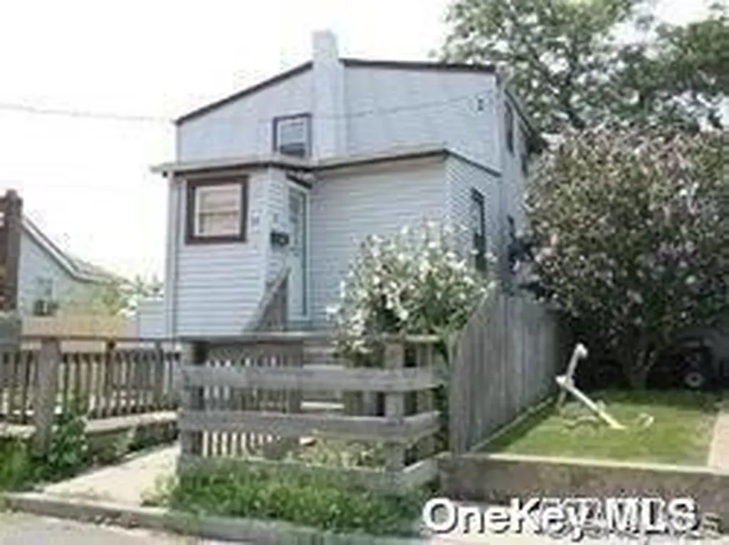 64 Waterview Street East Rockaway NY 11518