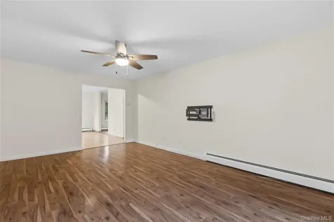 47 Coachlight Square Montrose NY 10548