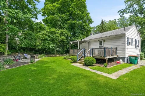 19 Oak Ridge Drive Putnam Valley NY 10579