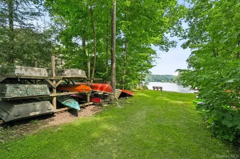 19 Oak Ridge Drive Putnam Valley NY 10579