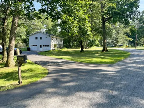 43 Julie Drive Hopewell Junction NY 12533