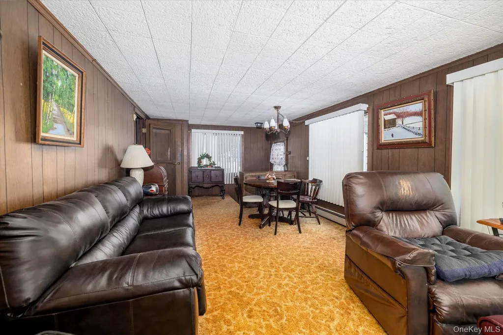 187 Raff Avenue Floral Park NY 11001