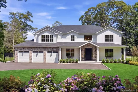 32 Pine Road Syosset NY 11791