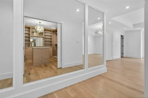 32 Pine Road Syosset NY 11791