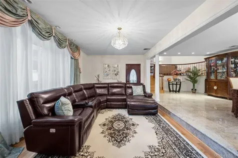 3153 Lee Place Bellmore NY 11710