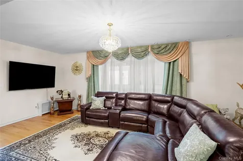 3153 Lee Place Bellmore NY 11710