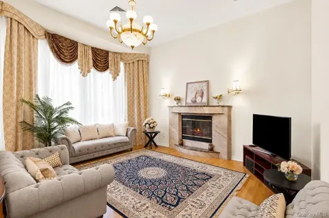 3153 Lee Place Bellmore NY 11710