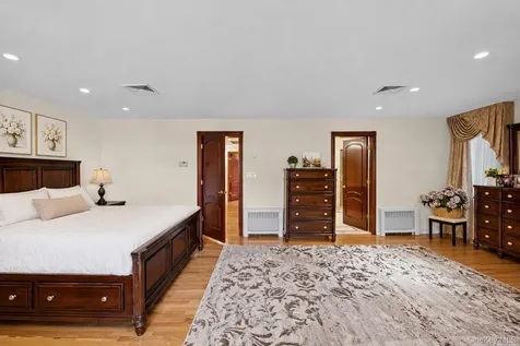 3153 Lee Place Bellmore NY 11710