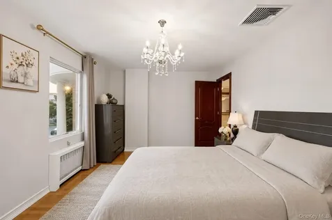 3153 Lee Place Bellmore NY 11710