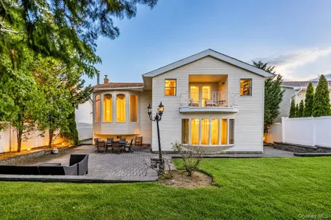 3153 Lee Place Bellmore NY 11710