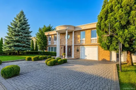 3153 Lee Place Bellmore NY 11710