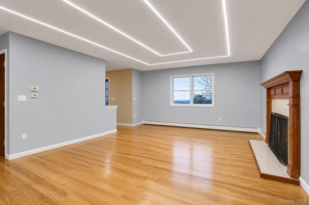 25 Round Hill Road Washingtonville NY 10992