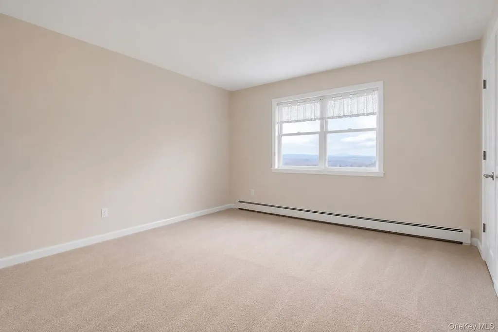 25 Round Hill Road Washingtonville NY 10992