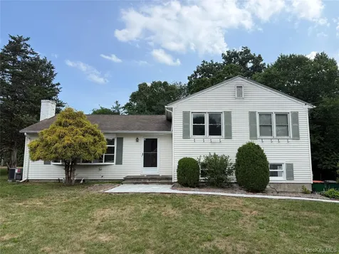 36 Greenvale Farms Road Poughkeepsie NY 12603