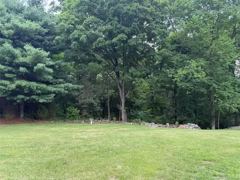 36 Greenvale Farms Road Poughkeepsie NY 12603