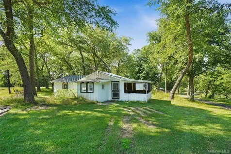 101-113 Glenerie Boulevard Saugerties NY 12477