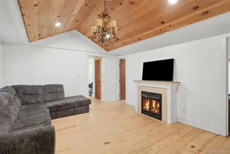 101-113 Glenerie Boulevard Saugerties NY 12477