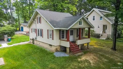 36 Evergreen Avenue Poughkeepsie NY 12601
