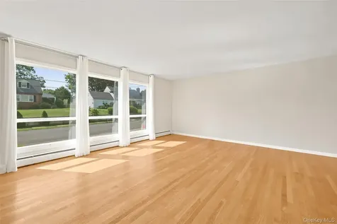 60 Oakland Avenue Harrison NY 10528