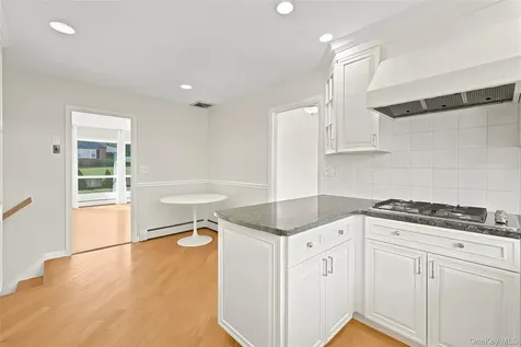 60 Oakland Avenue Harrison NY 10528
