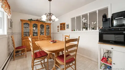 262 N Cedar Street North Massapequa NY 11758