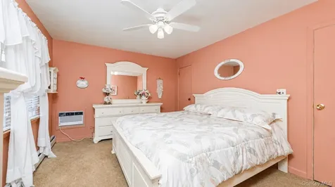 262 N Cedar Street North Massapequa NY 11758