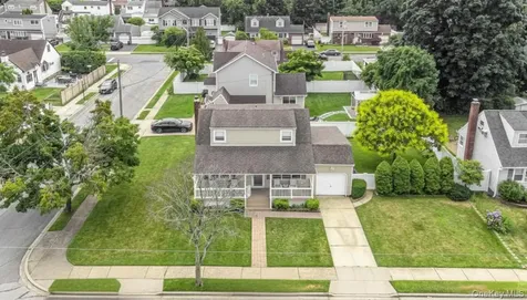262 N Cedar Street North Massapequa NY 11758
