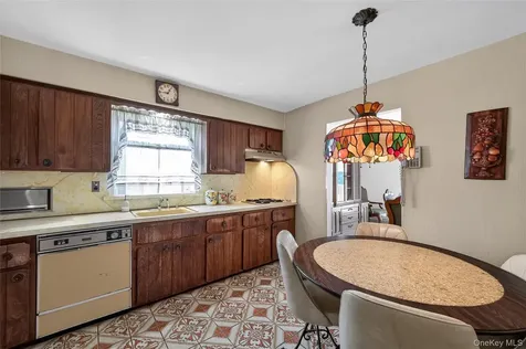 171 Hudson Terrace Yonkers NY 10701