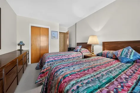 171 Hudson Terrace Yonkers NY 10701