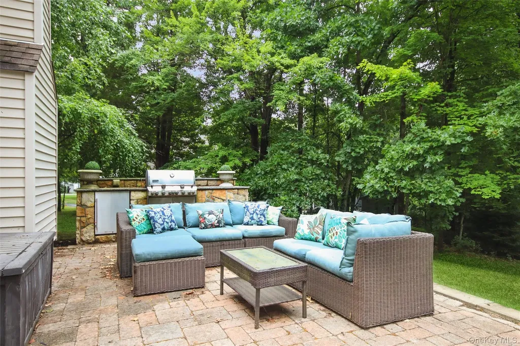 147 Creekside Road Hopewell Junction NY 12533