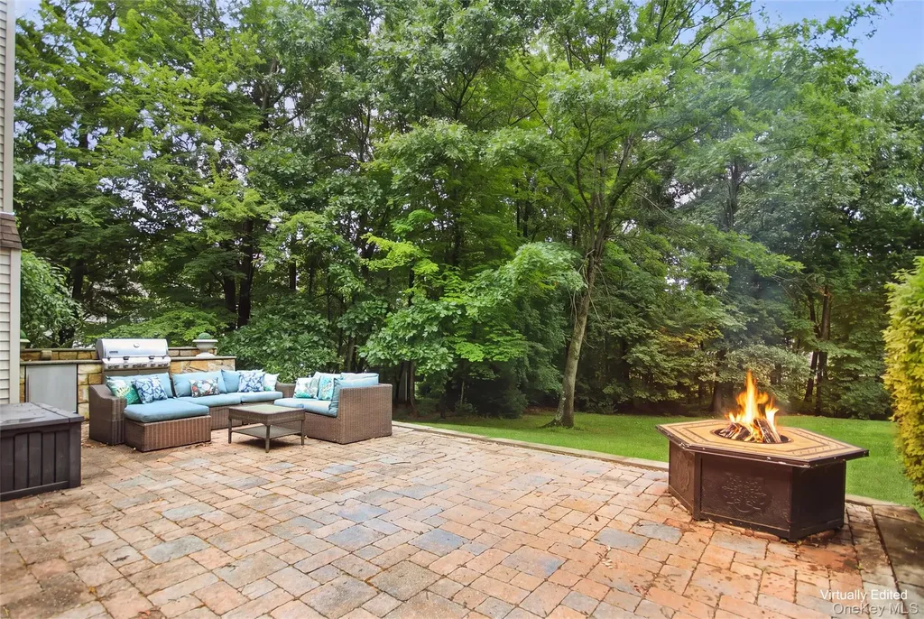 147 Creekside Road Hopewell Junction NY 12533