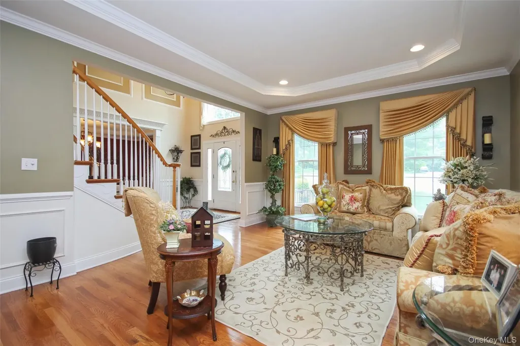 147 Creekside Road Hopewell Junction NY 12533