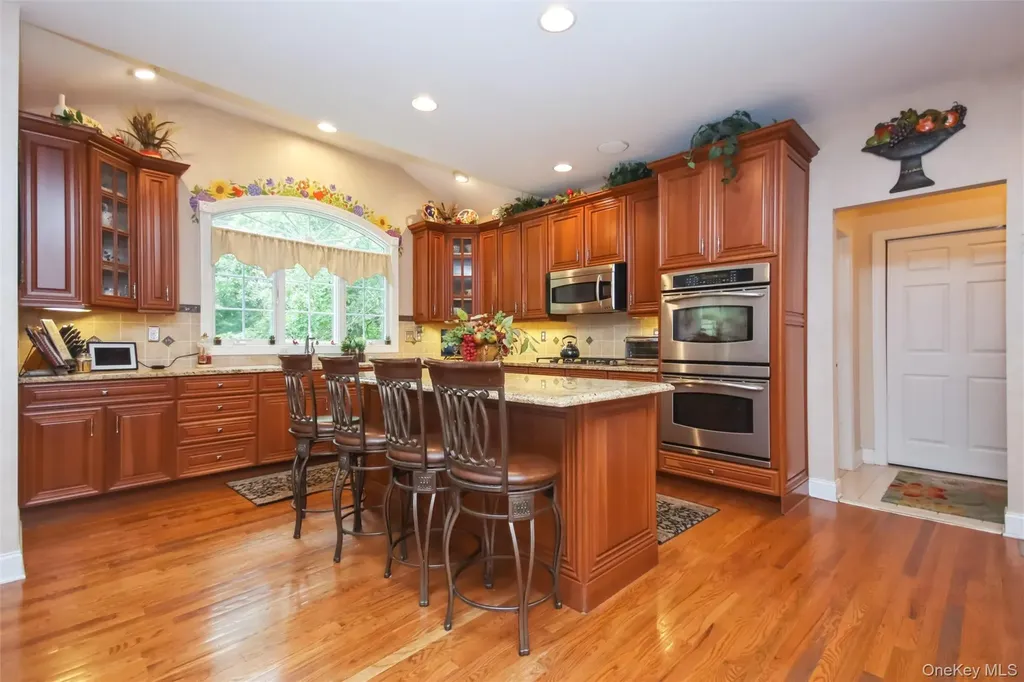 147 Creekside Road Hopewell Junction NY 12533
