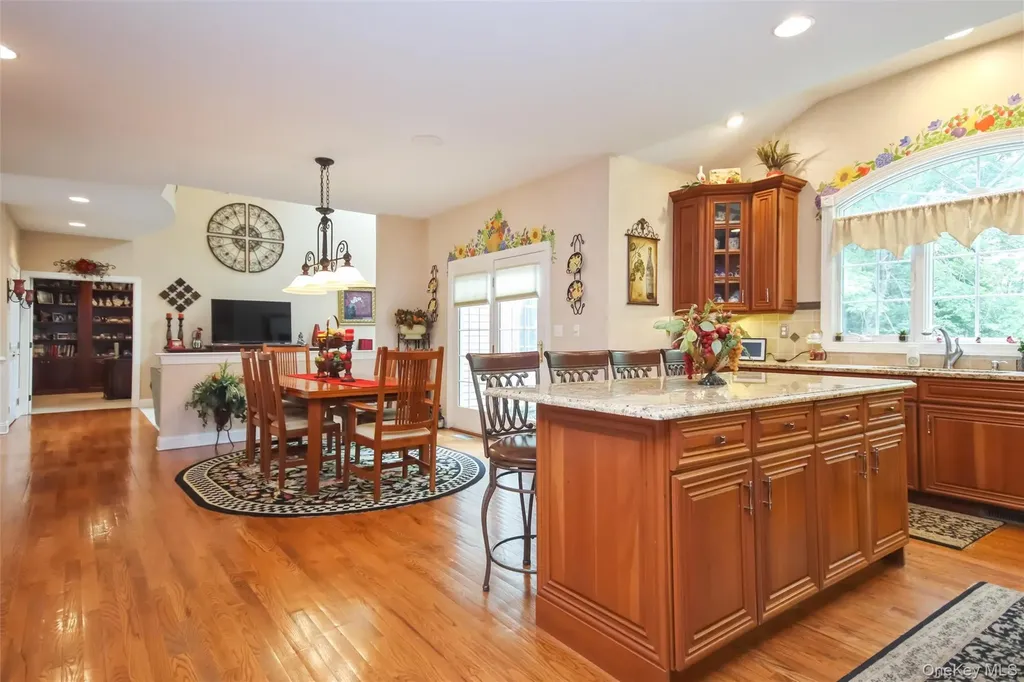147 Creekside Road Hopewell Junction NY 12533