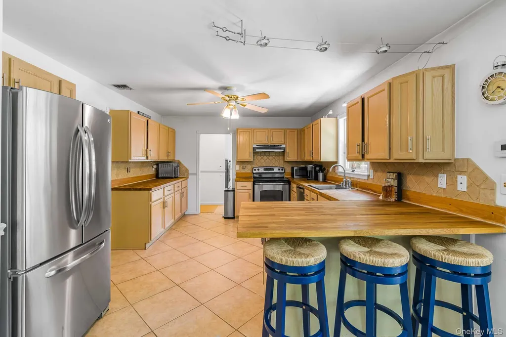 3 East Brook Rd East Brook Road Eastport NY 11941