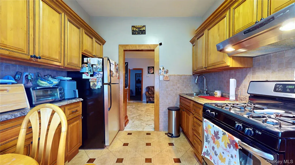 6340 60th Place Ridgewood NY 11385