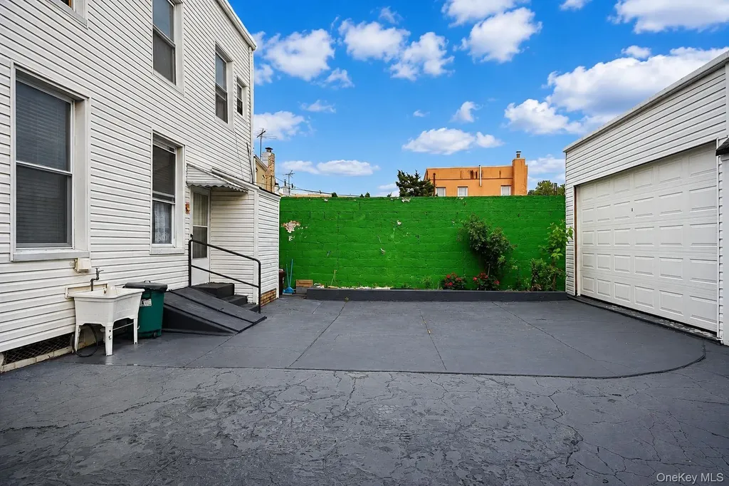 6340 60th Place Ridgewood NY 11385