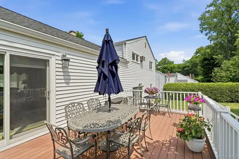 25 Arden Drive Hartsdale NY 10530