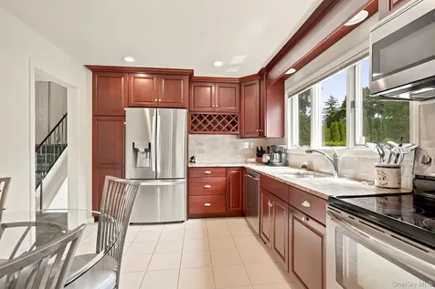 25 Arden Drive Hartsdale NY 10530