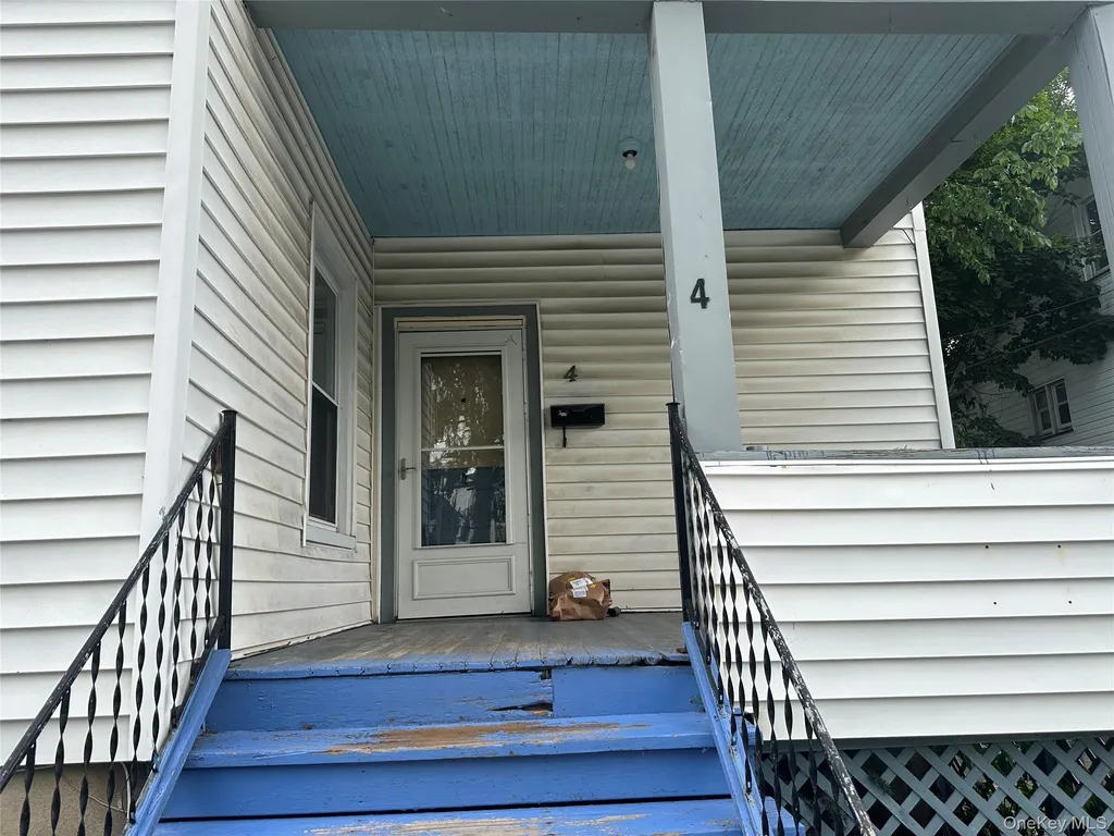 4 Harding Street Middletown NY 10940