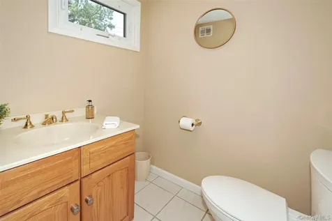 3 Bonwit Road Rye Brook NY 10573