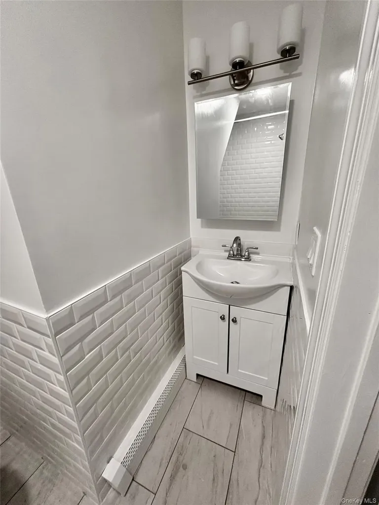 28 Davis Street Beacon NY 12508