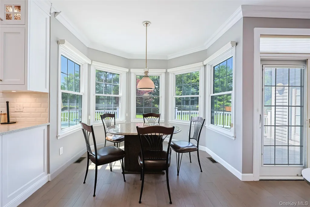 8 Parkview Drive Jericho NY 11753