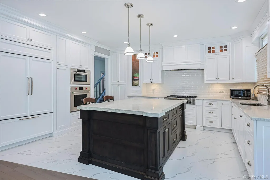 8 Parkview Drive Jericho NY 11753
