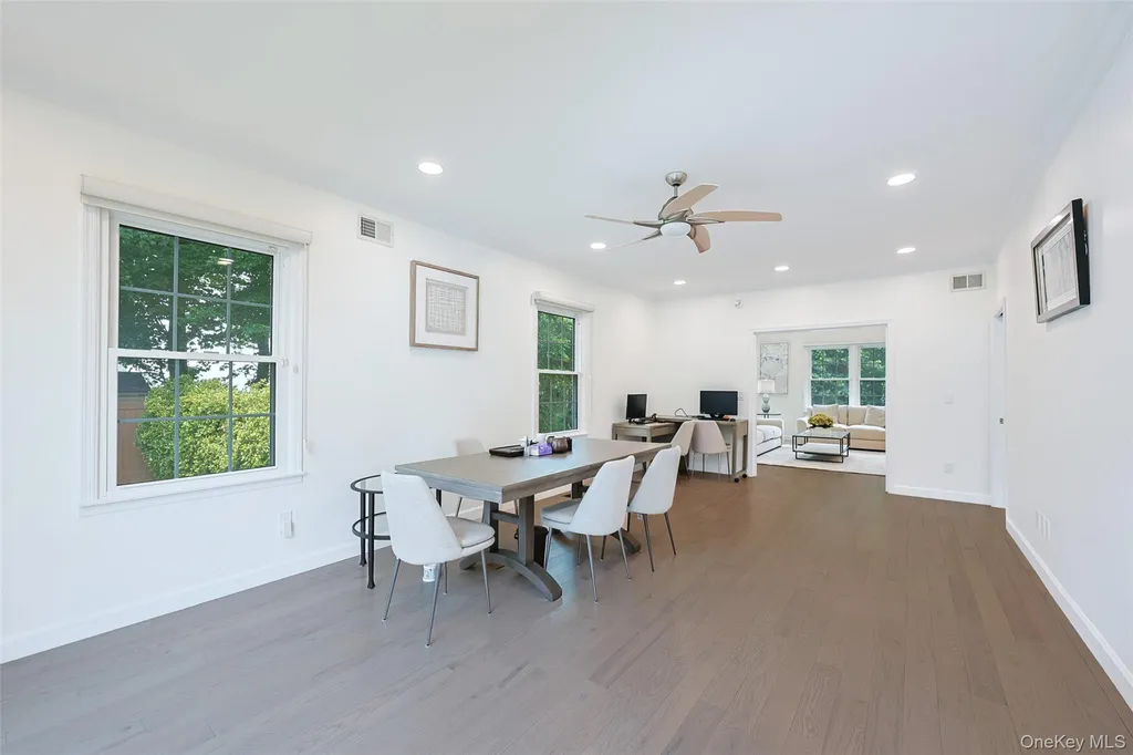 8 Parkview Drive Jericho NY 11753