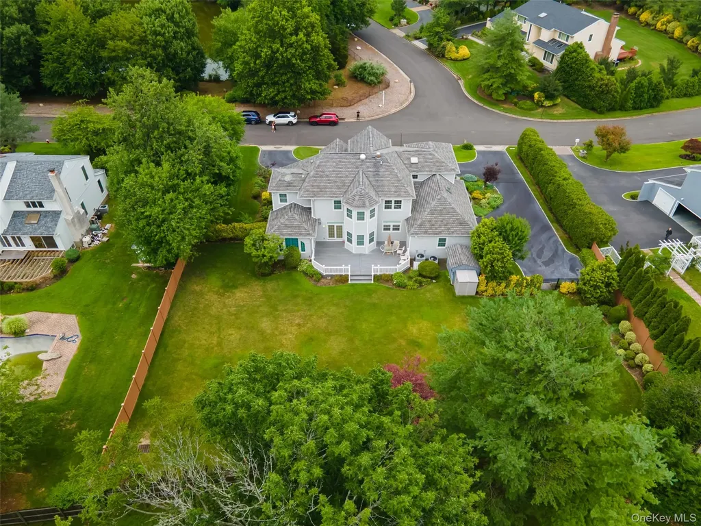 8 Parkview Drive Jericho NY 11753