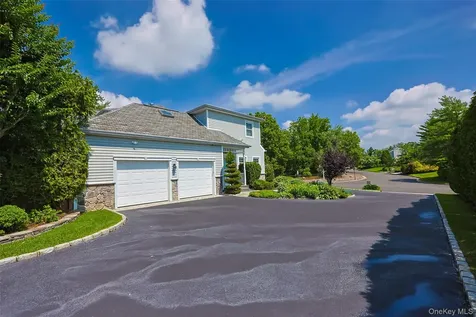 8 Parkview Drive Jericho NY 11753
